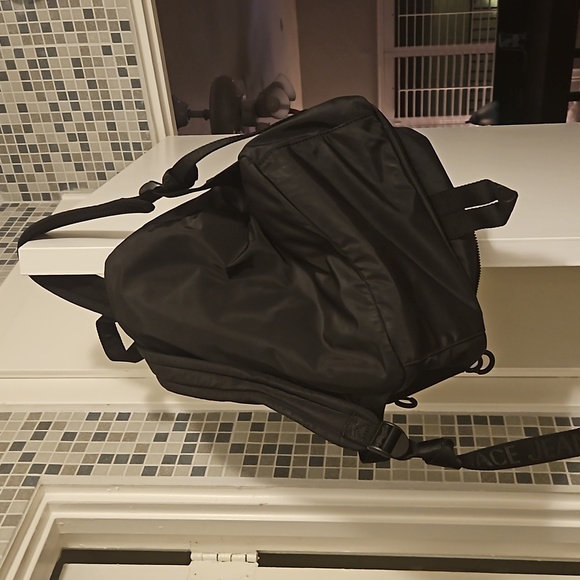 Backpack - Picture 3 of 3